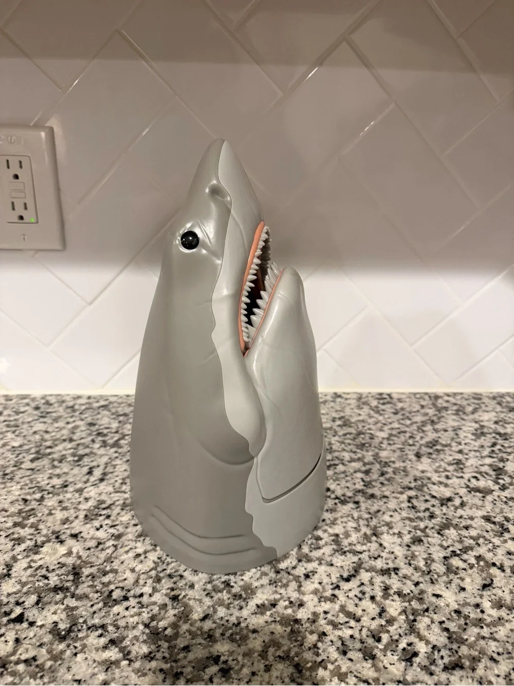 Jaws 50th Anniversary Shark Popcorn Bucket-Alamo Drafthouse - Picture 4 of 6